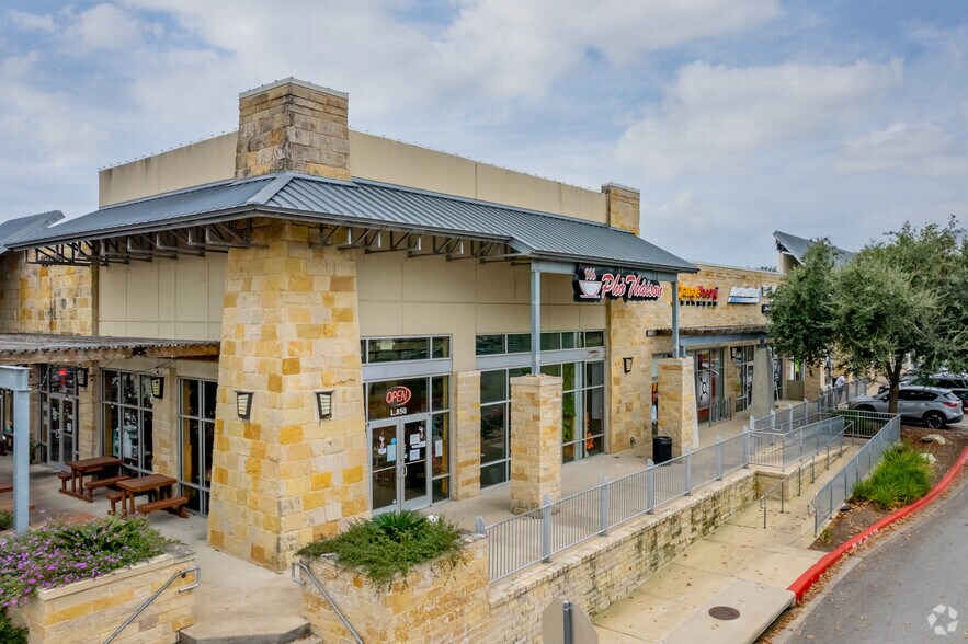 More Photos Of 900 Interstate 35, Austin Unknown For Lease