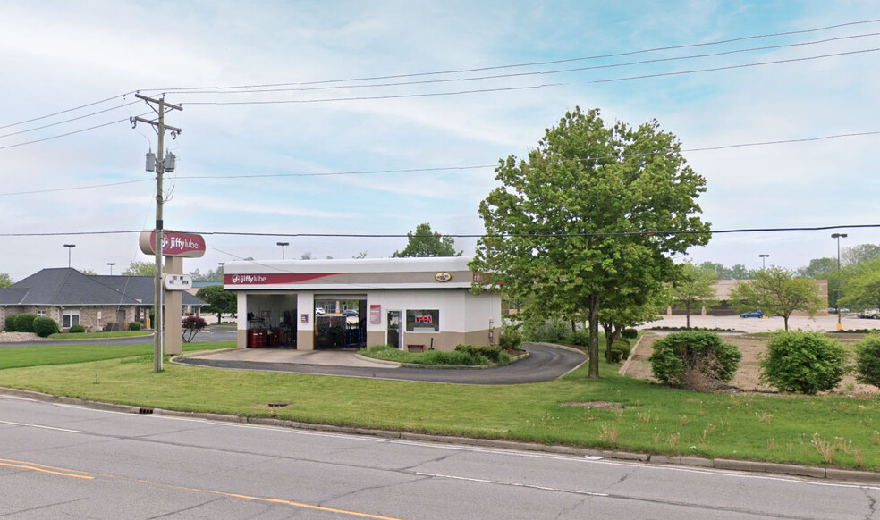 Primary Photo Of 1206 N Nappanee St, Elkhart Auto Repair For Sale