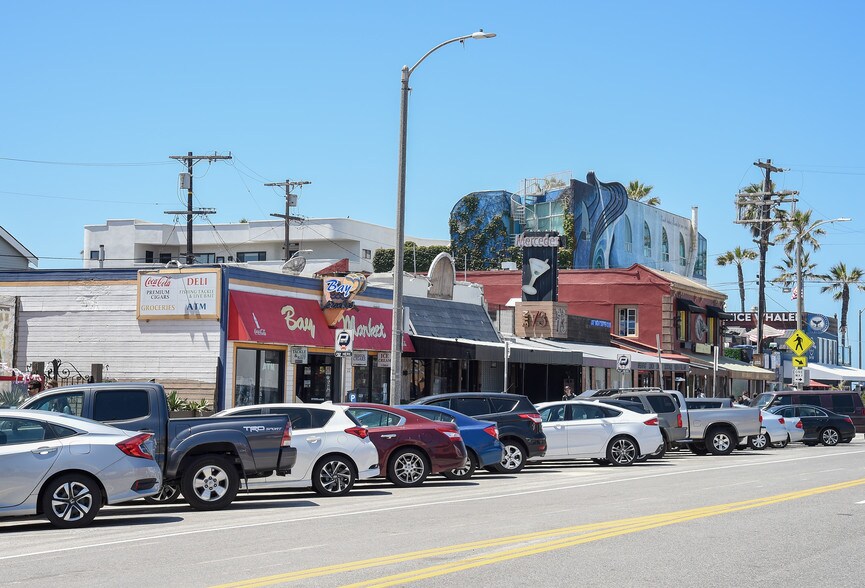 More Photos Of 22 Washington Blvd, Venice Restaurant For Lease