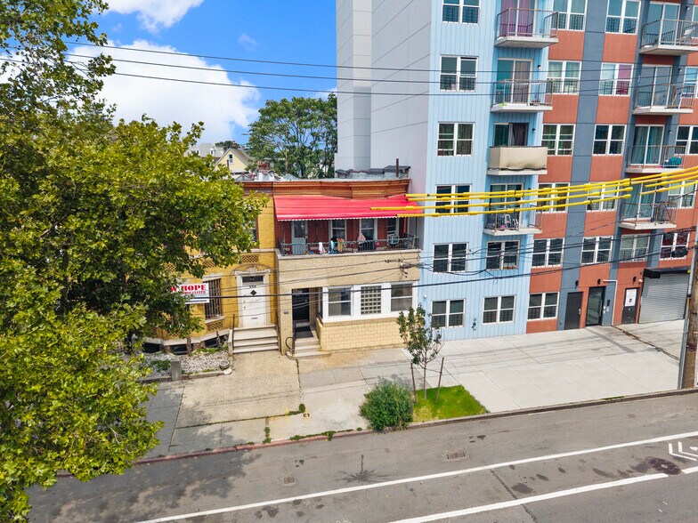 More Photos Of 777 Burke Ave, Bronx Storefront Retail Residential For Sale