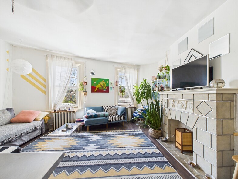 More Photos Of 4712-4714 Woodland Ave, Philadelphia Apartments For Sale