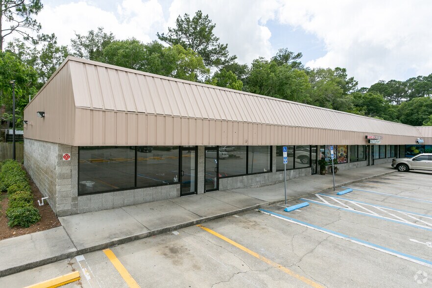 More Photos Of 8970 103 St, Jacksonville Storefront Retail Office For Lease