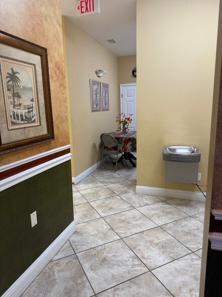 More Photos Of 2802 N 5th St, Saint Augustine Medical For Sale