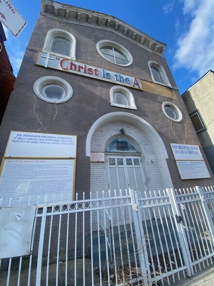More Photos Of 386 Jersey St, Staten Island Religious Facility For Sale