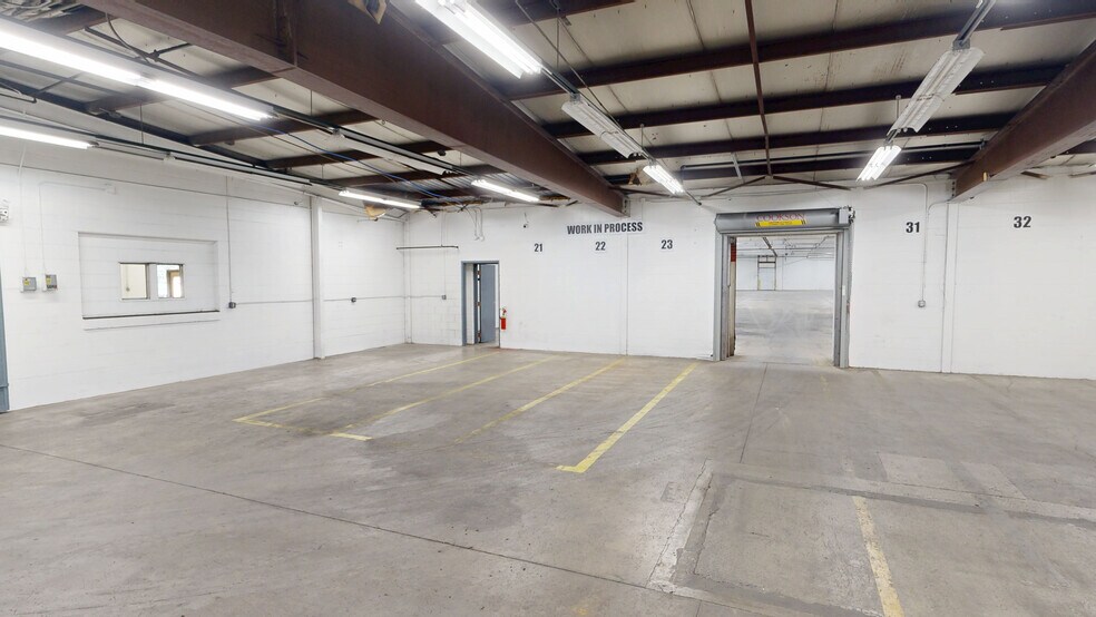 More Photos Of 1325 S Perkins St, Appleton Manufacturing For Sale