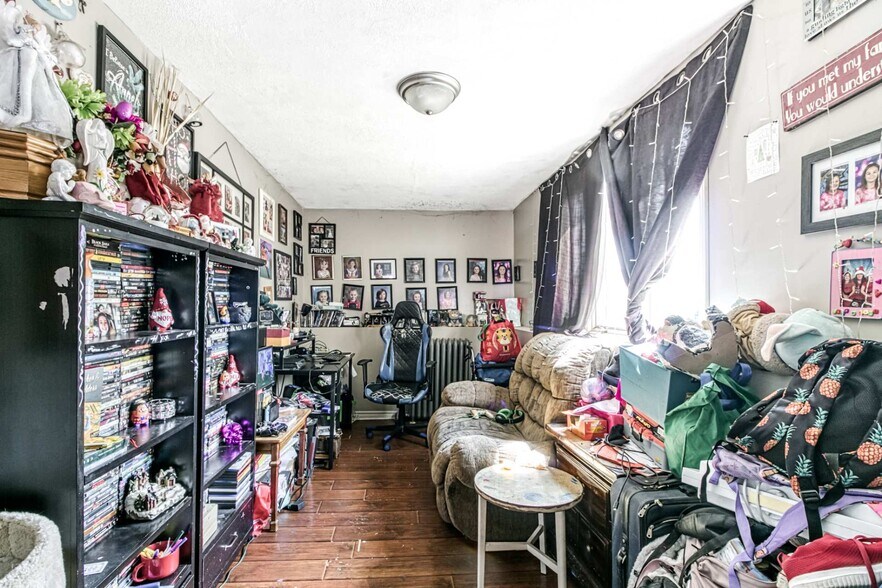 More Photos Of 354 Eva Av, Sudbury Apartments For Sale