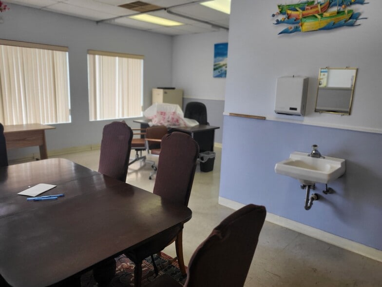 More Photos Of 1121 Route 47, Rio Grande Office For Sale