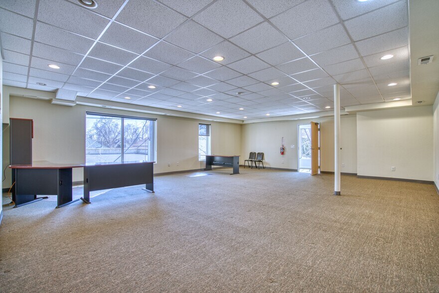 More Photos Of 724 Main Street Plaza, Longmont Storefront Retail Office For Sale