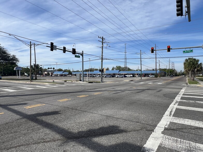 More Photos Of 5200-5322 Pearl St, Jacksonville Unknown For Lease