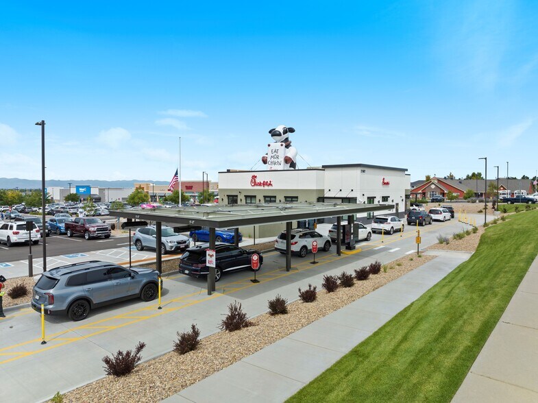 Primary Photo Of 21597 E Quincy Ave, Aurora Restaurant For Sale