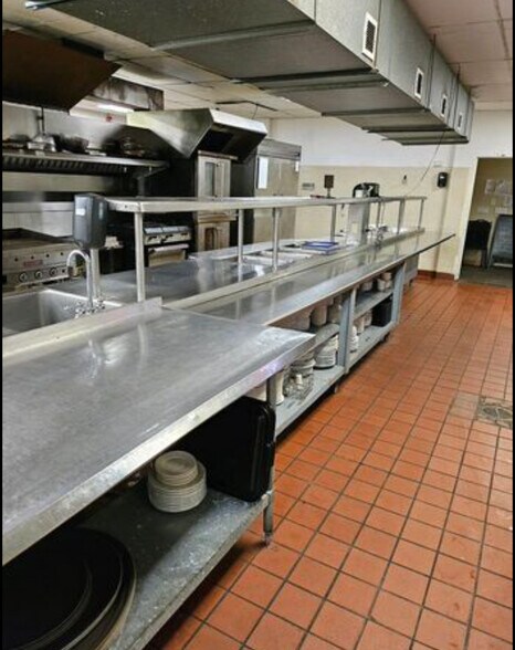More Photos Of 201 Sugarloaf Rd, Hendersonville Hotel For Sale