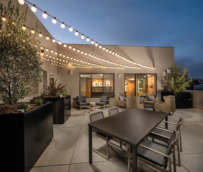More Photos Of 7520-7566 W Sunset Blvd, Los Angeles Apartments For Lease