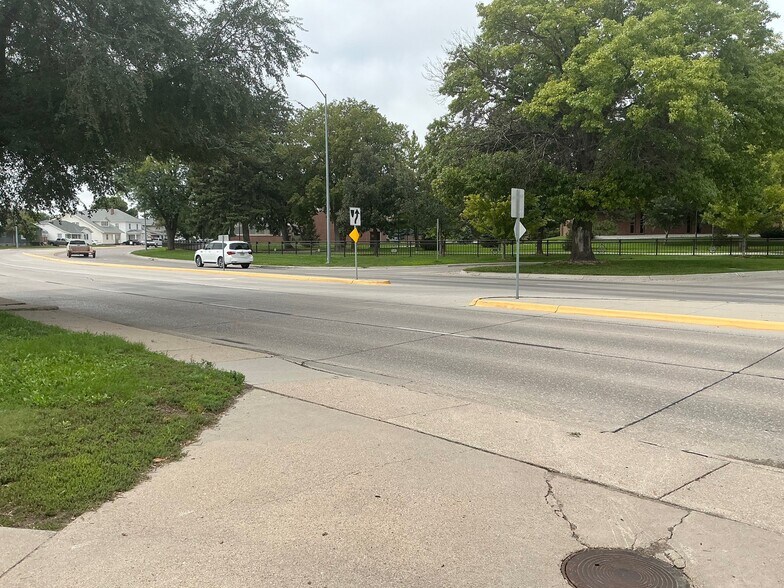 More Photos Of 802 W 25th St, Kearney Land For Sale