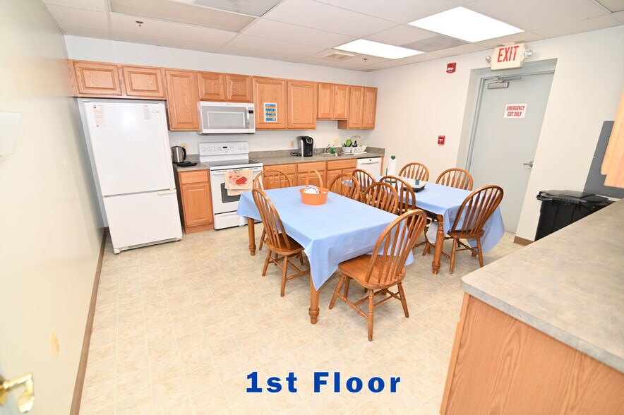 More Photos Of 108 Lagrange Ave, La Plata Medical For Sale