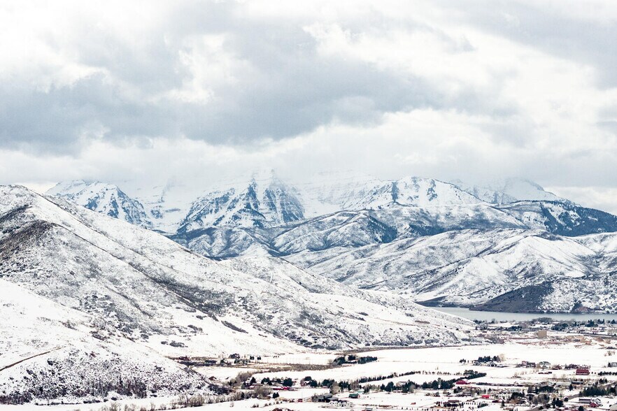 More Photos Of 922 E 40 Hwy, Heber Land For Sale