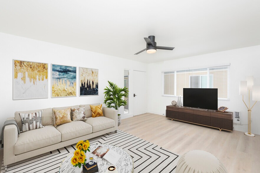 More Photos Of 3135 Ivy St, San Diego Apartments For Sale