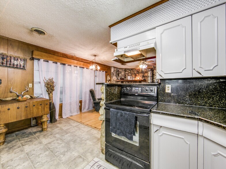 More Photos Of 536 S School St, Boerne Land For Sale