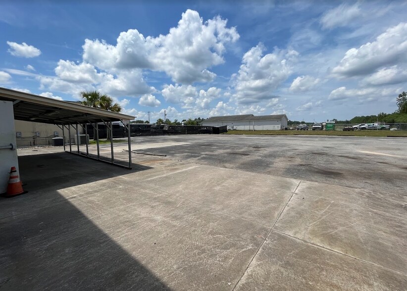 More Photos Of 2700 Highway 52, Moncks Corner Showroom For Lease