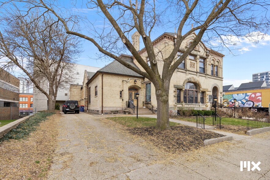 More Photos Of 61 Sheldon Blvd SE, Grand Rapids Office For Sale