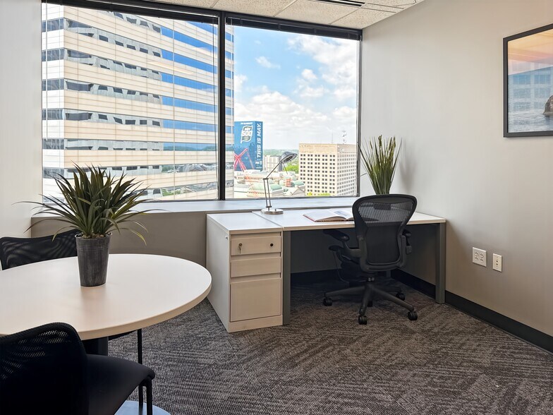 More Photos Of 201 N Illinois St, Indianapolis Coworking Space