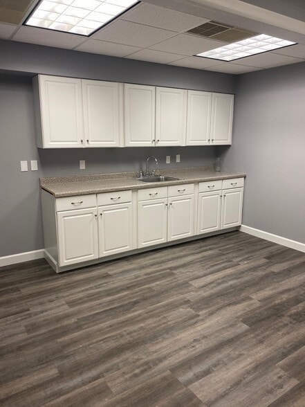 More Photos Of 245 Humphrey Rd, Greensburg Office For Lease