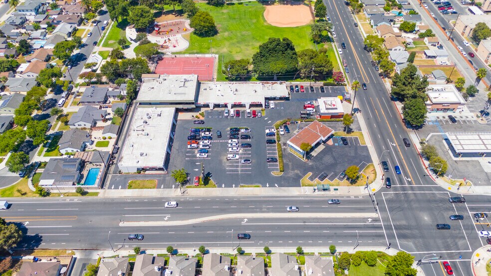 More Photos Of 5237-5263 Paramount Blvd, Lakewood Storefront For Lease