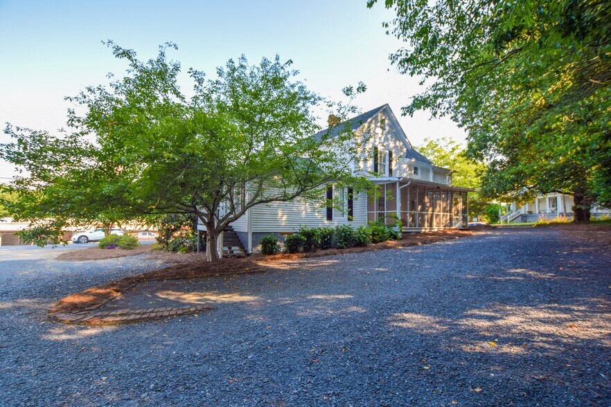 More Photos Of 300 Church St, Rockmart Lodge Meeting Hall For Sale