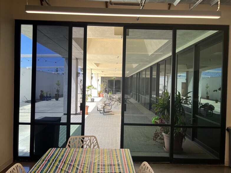 More Photos Of 3220 Winona Ave, Burbank Coworking Space