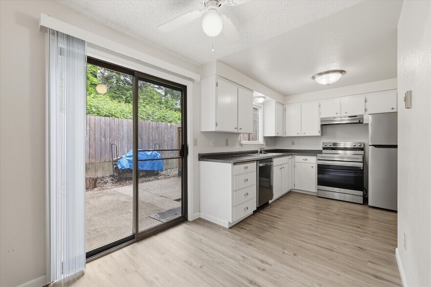 More Photos Of 12813 109th Avenue Ct E, Puyallup Multifamily For Sale