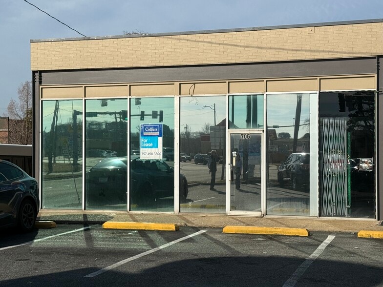 More Photos Of 706 Airline Blvd, Portsmouth Freestanding For Lease