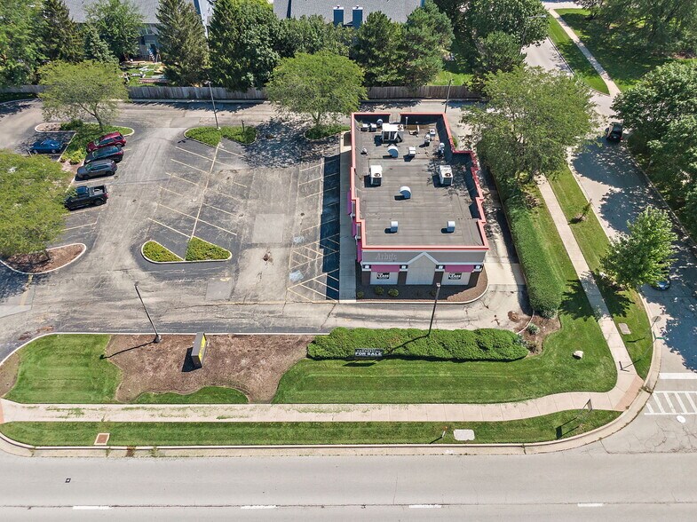 More Photos Of 240 Douglas Rd, Oswego Fast Food For Lease
