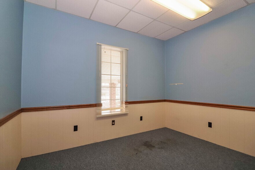 More Photos Of , Rockwell Medical For Lease