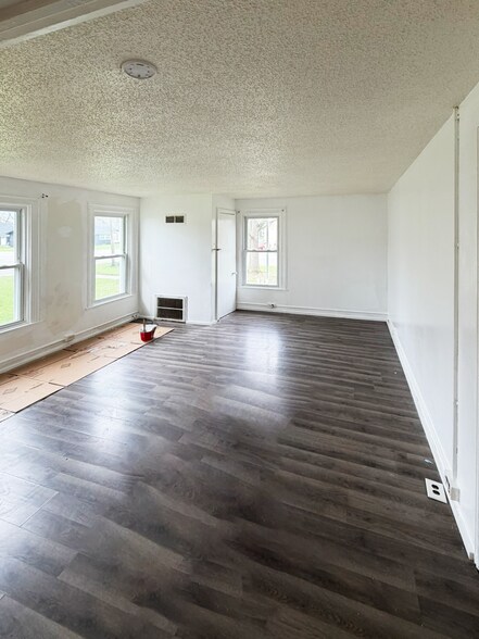 More Photos Of 112 W Clinton St, Augusta Multifamily For Sale