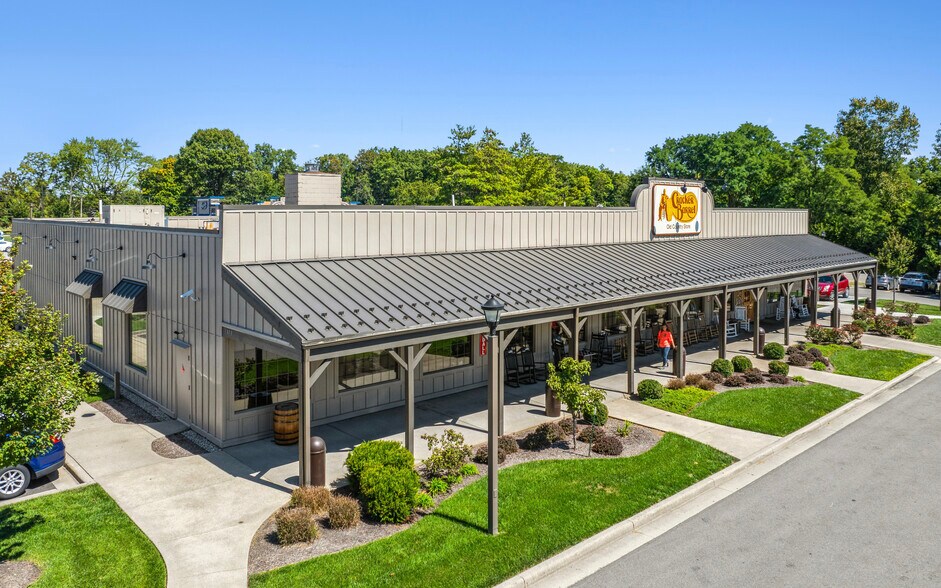 More Photos Of 1898 N Morristown Rd, Shelbyville Restaurant For Sale