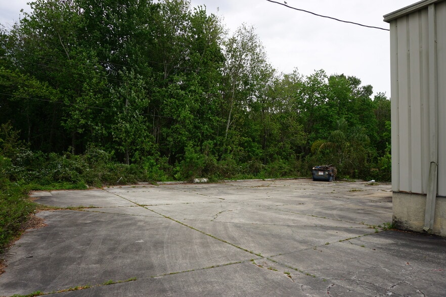 More Photos Of 637 Triumph Ct, Orlando Warehouse For Sale