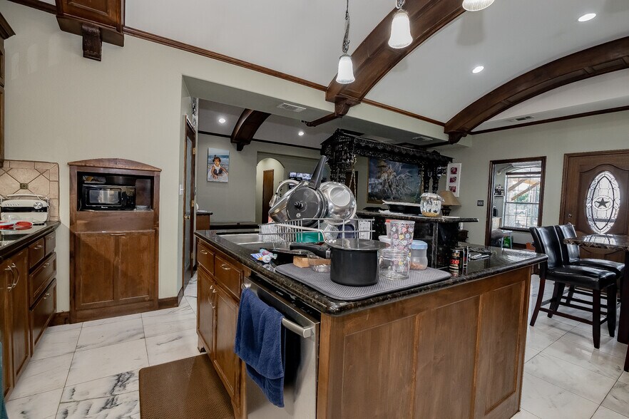 More Photos Of 3005 Houston Hwy, Victoria Hotel For Sale