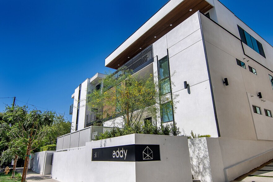 More Photos Of 811 N Harvard Blvd, Los Angeles Multifamily For Sale