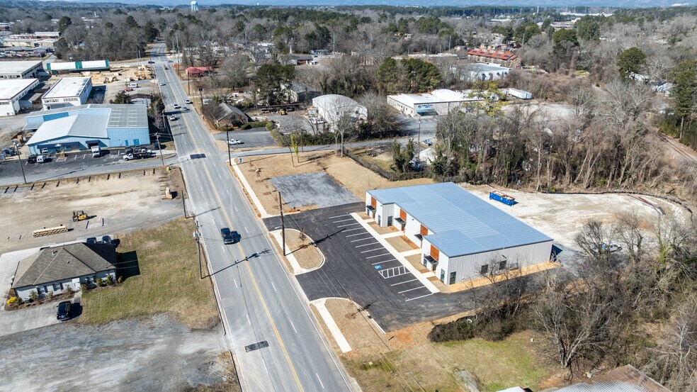 More Photos Of 220 John Davenport Dr NW, Rome Industrial For Lease