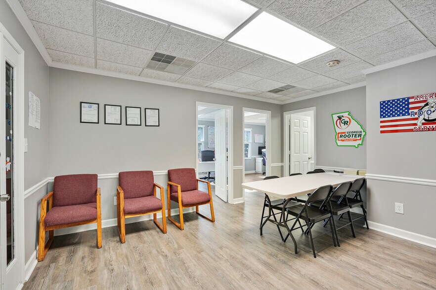 More Photos Of 425 E Crossville Rd, Roswell Office For Sale