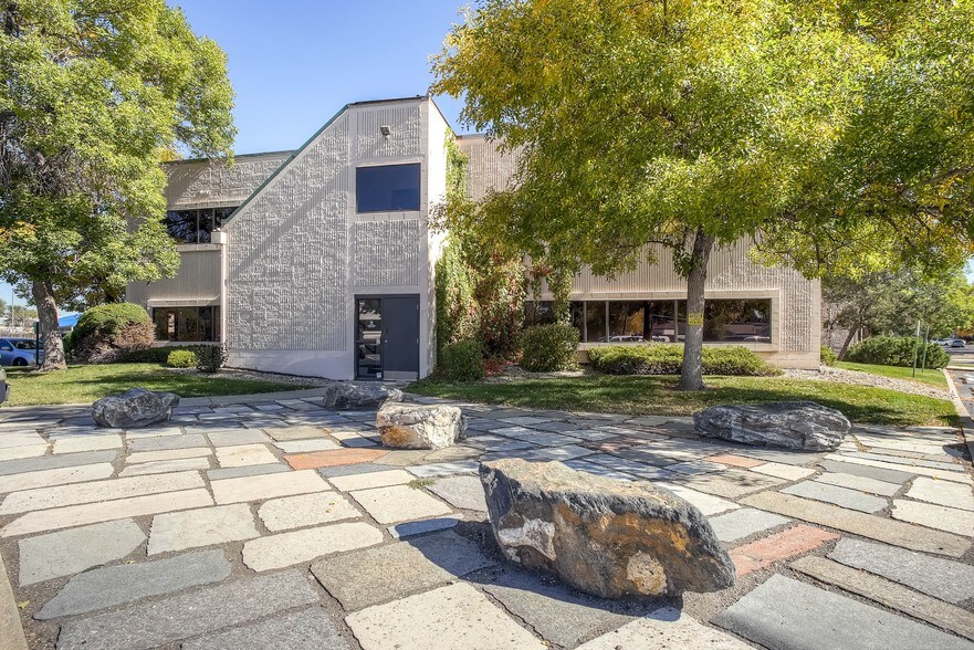 More Photos Of 363 S Harlan St, Lakewood Office For Lease