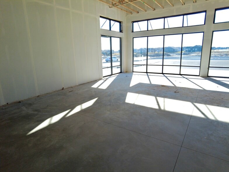 More Photos Of 10221 Calumet Ave, Dyer General Retail For Sale