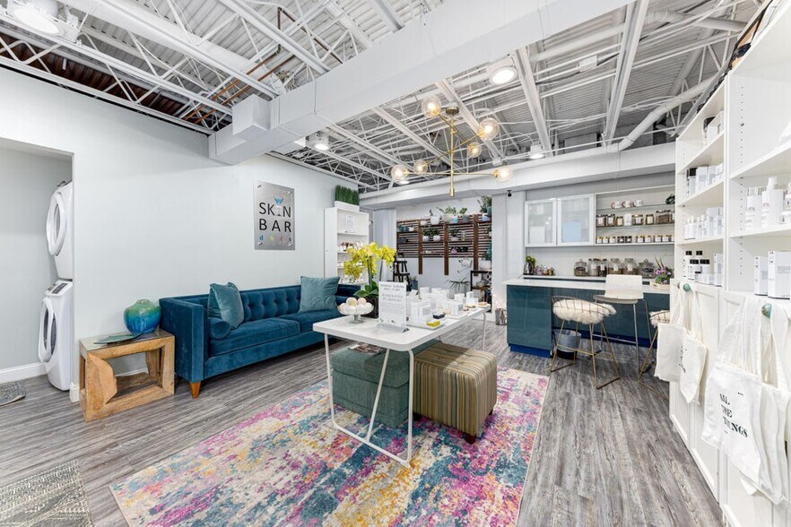 More Photos Of 2217 Packard St, Ann Arbor Loft Creative Space For Lease