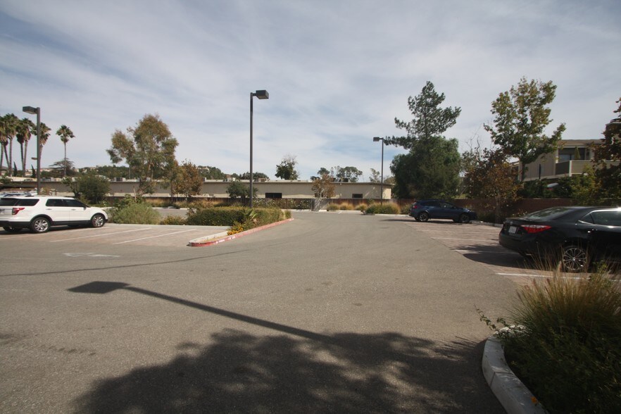 More Photos Of 19034-19042 Soledad Canyon Rd, Santa Clarita Medical For Lease