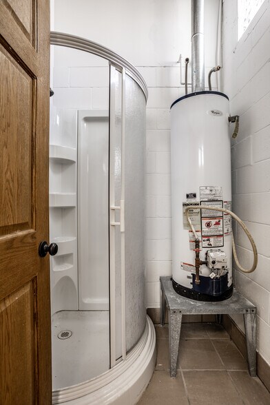 More Photos Of 502 S Keystone Ave, Indianapolis Light Manufacturing For Lease