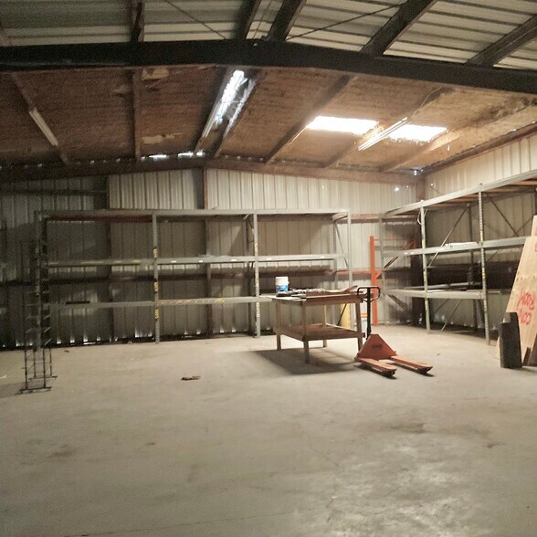 More Photos Of 200 N Broadway St, La Porte Warehouse For Lease