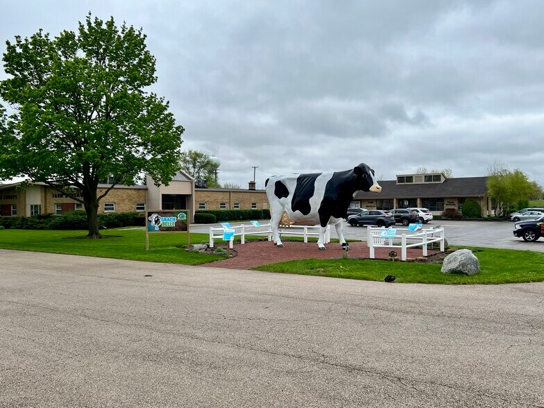 More Photos Of 70 Us Highway 45, Grayslake Office For Lease