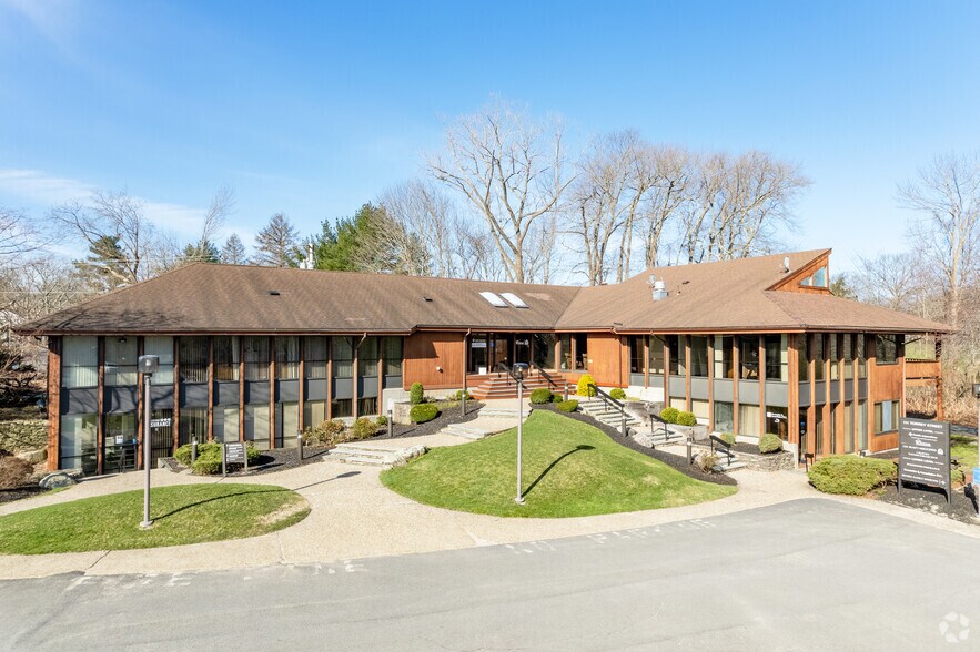 More Photos Of 111 Torrey St, Brockton Medical For Sale