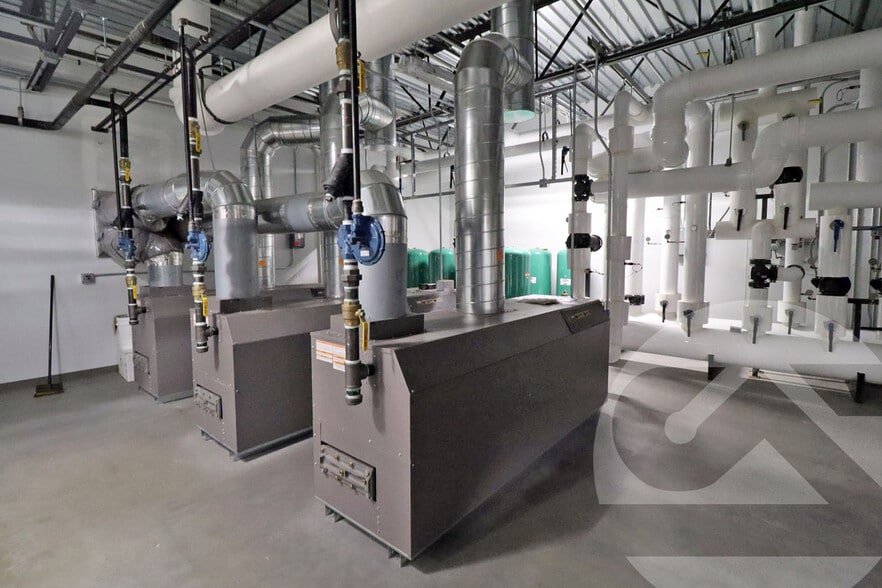 More Photos Of 419 E Pinconning Rd, Pinconning Warehouse For Sale