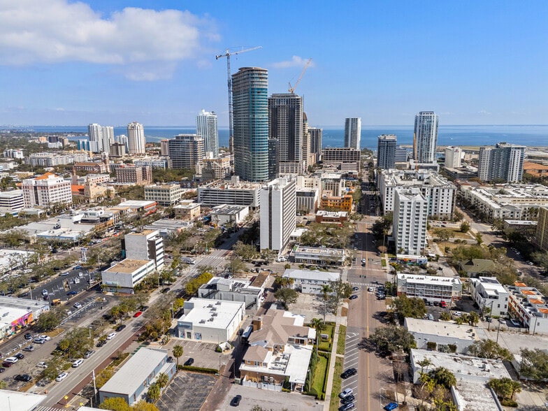 More Photos Of 655 2nd Ave S, Saint Petersburg Restaurant For Sale