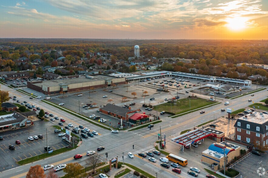 More Photos Of 6401 W 127th St, Palos Heights Freestanding For Lease